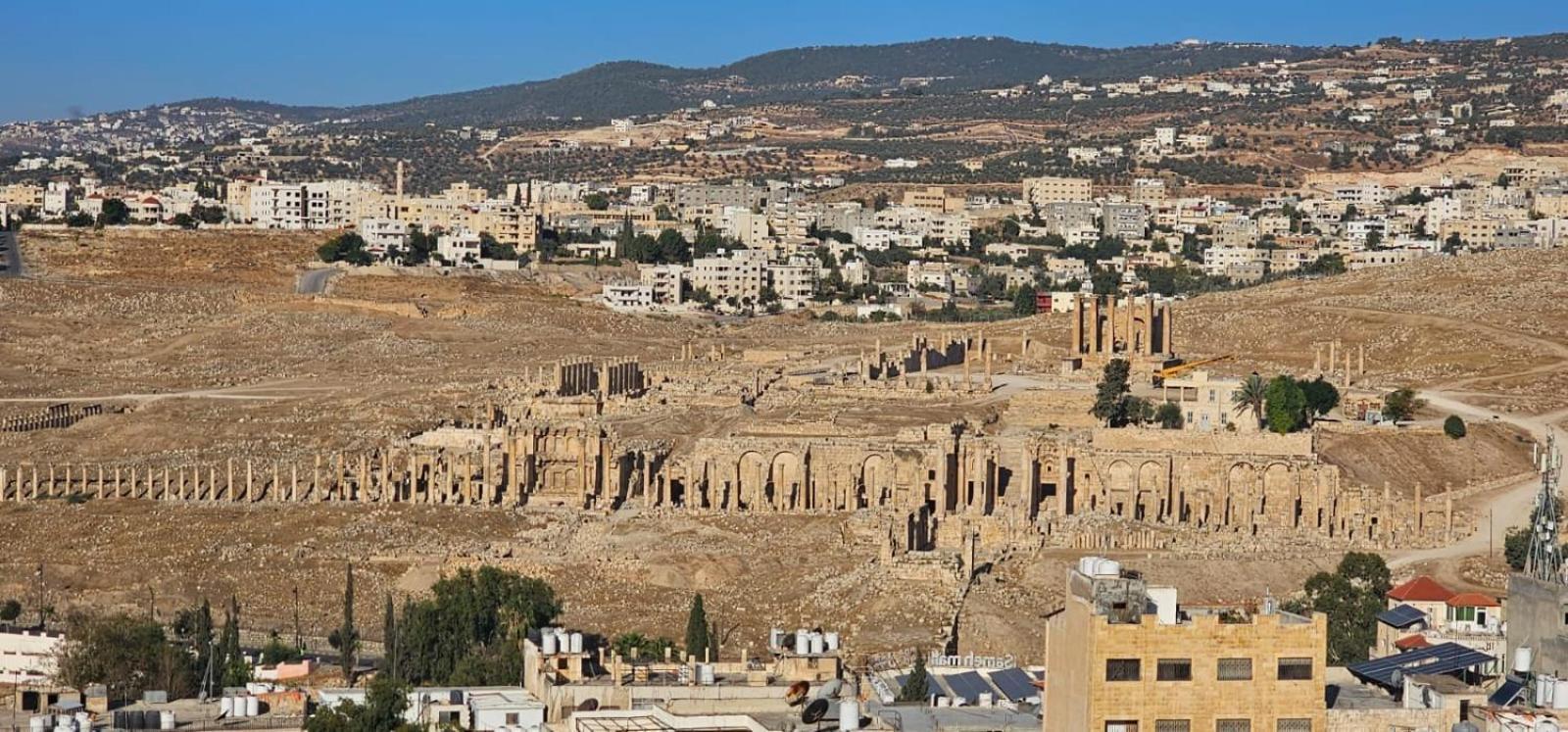 Dream House Hotel Jarash Esterno foto