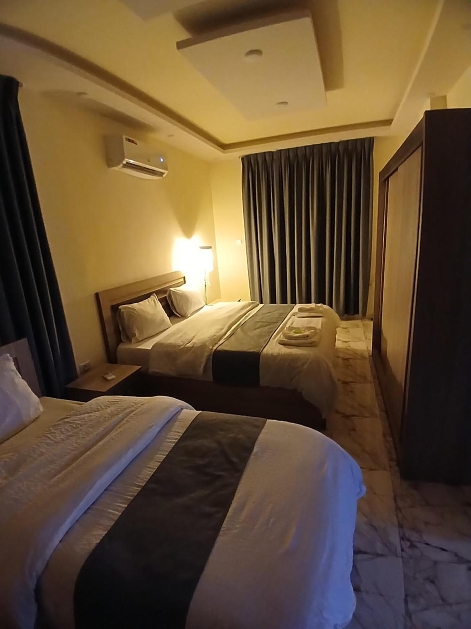 Dream House Hotel Jarash Esterno foto