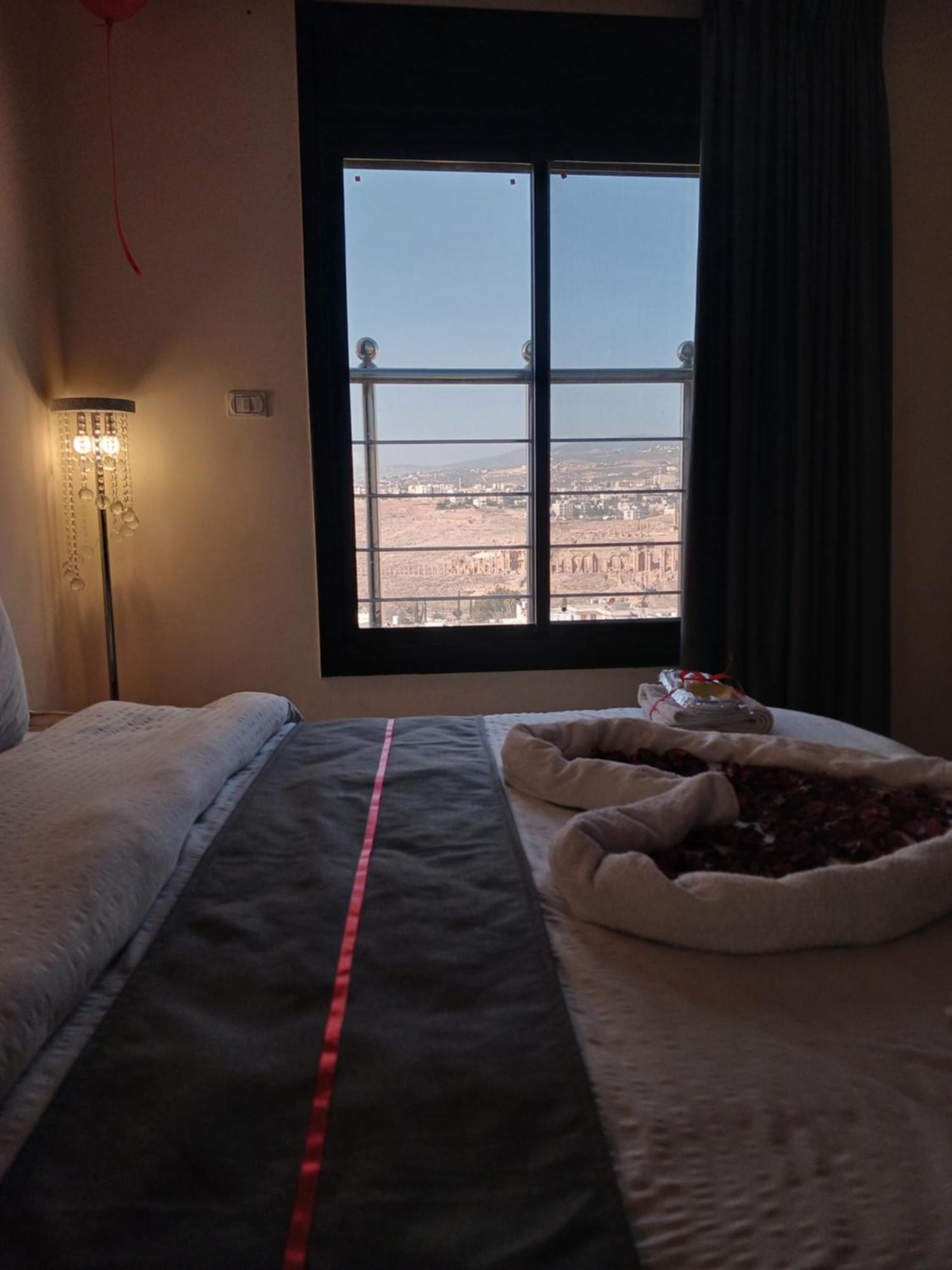 Dream House Hotel Jarash Esterno foto