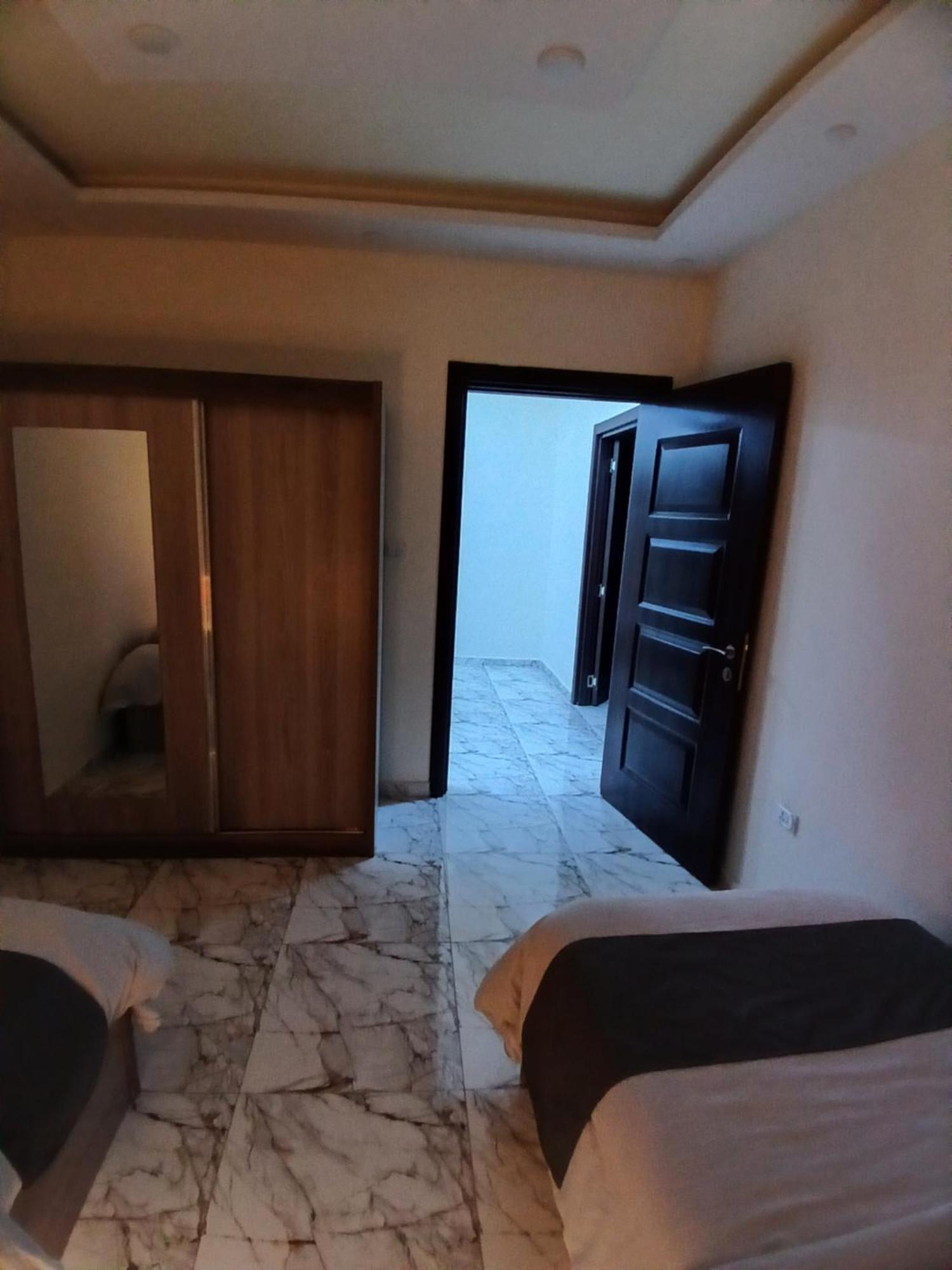 Dream House Hotel Jarash Esterno foto