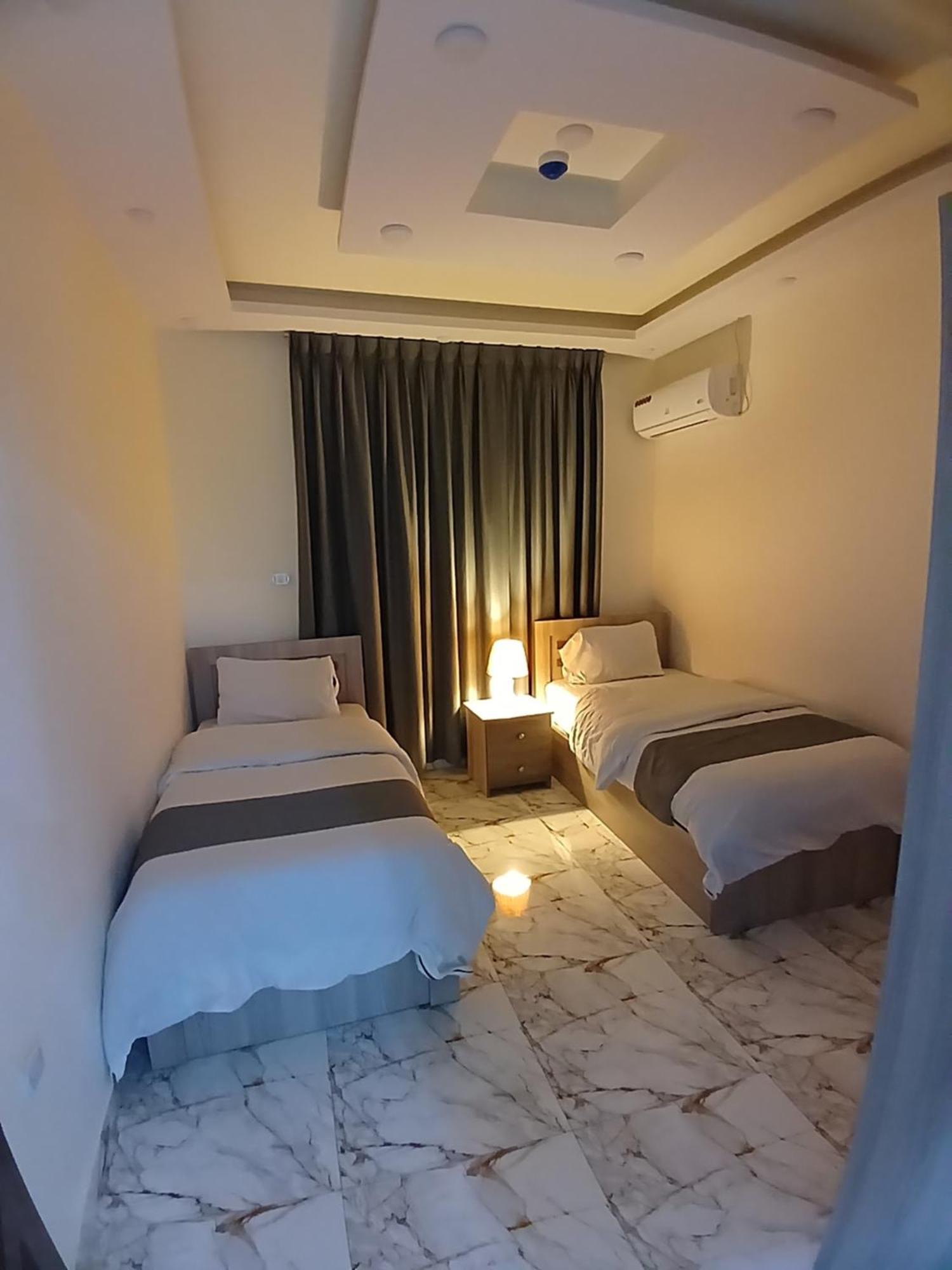 Dream House Hotel Jarash Esterno foto