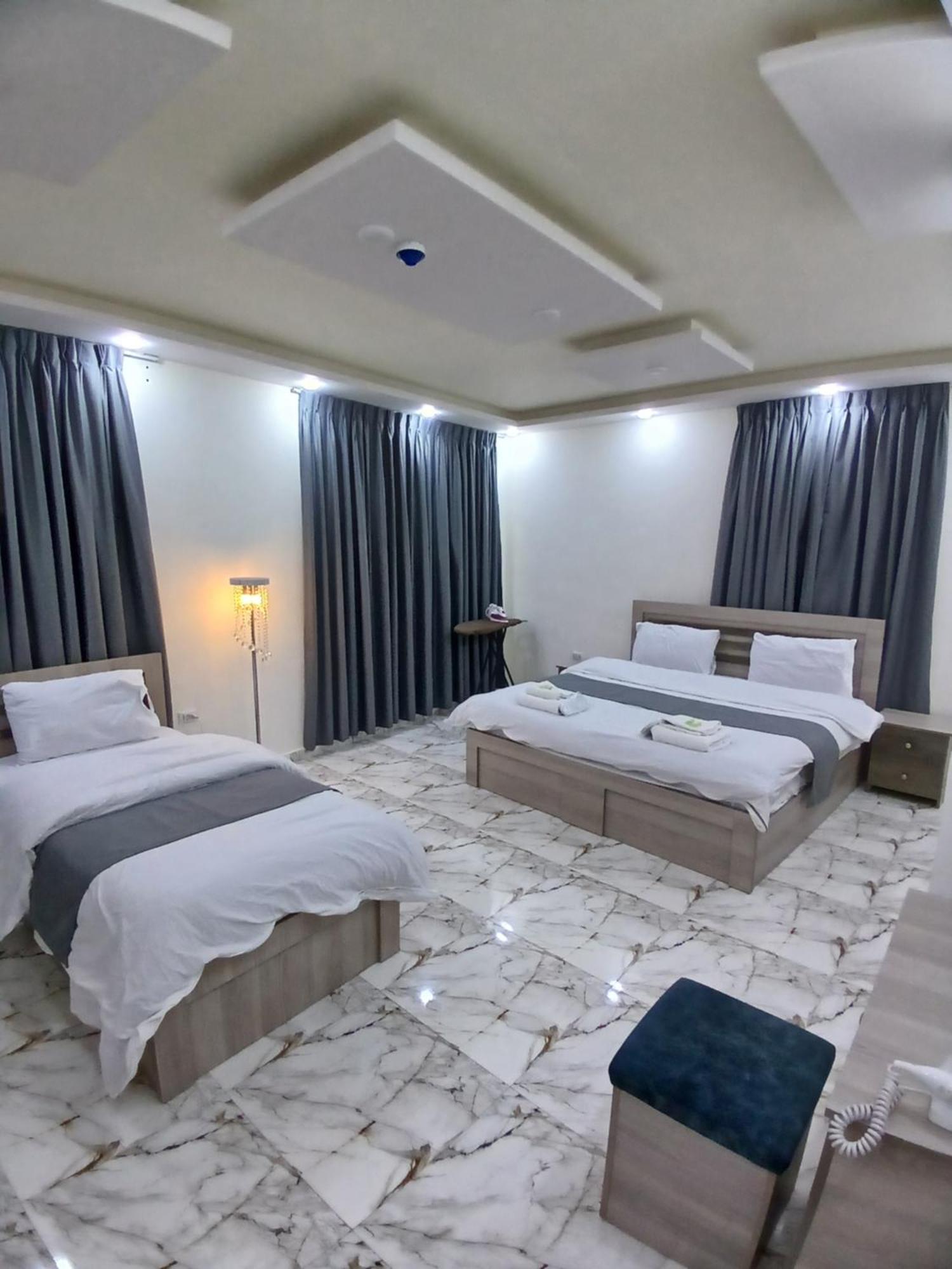Dream House Hotel Jarash Esterno foto
