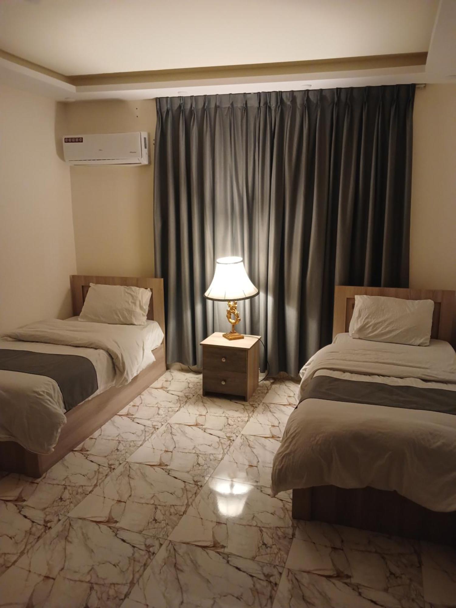 Dream House Hotel Jarash Esterno foto